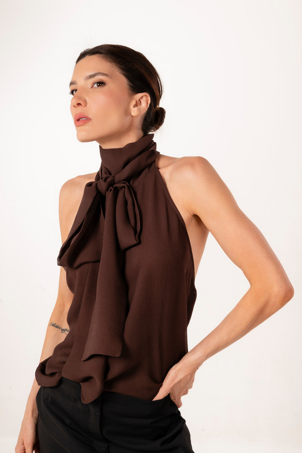 ÉXI-MIA BROWN SILK HALTER TOP