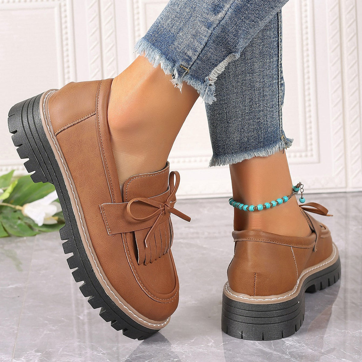 Mocassins décontractés pour femme Fiorelle grandes tailles, élégants, à talons épais, ornés de pompons et de nœuds