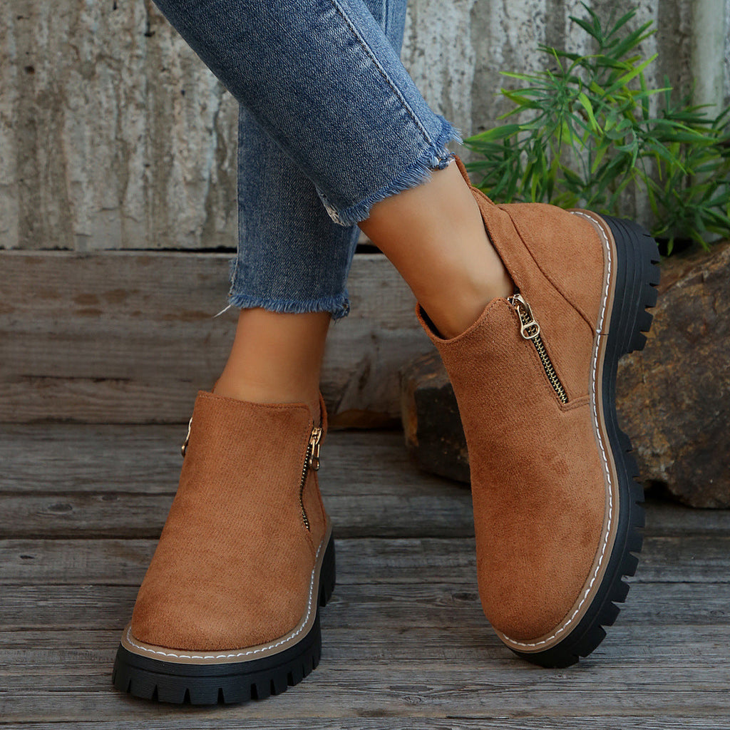 Fiorelle Damen Metro Chelsea Boots – Wildleder-Stiefeletten mit seitlichem Reißverschluss und Blockabsatz (US 5–10,5)