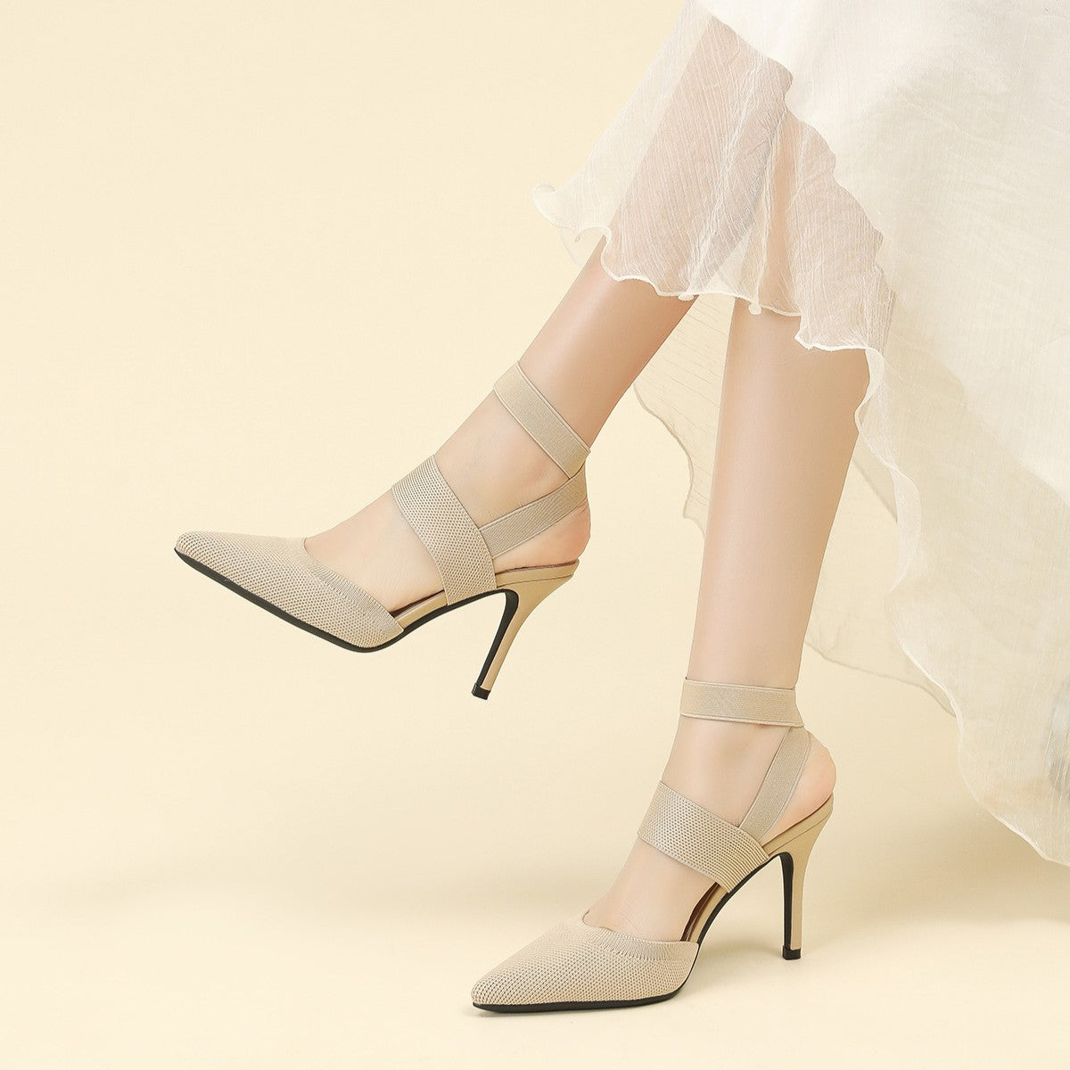 Escarpins à talons aiguilles Fiorelle Amara pour femme en tissu à bride de cheville – Talons élégants à bout pointu et côtés ajourés (US 4–10,5)