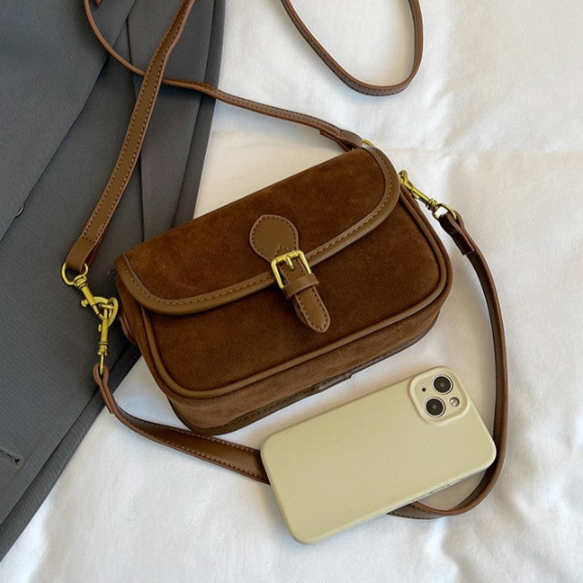 Fiorelle Damen-Satteltasche Luxe Sling Bag – Matte Vintage-Umhängetasche mit Signature-Schnalle & verstellbarem Tragegurt