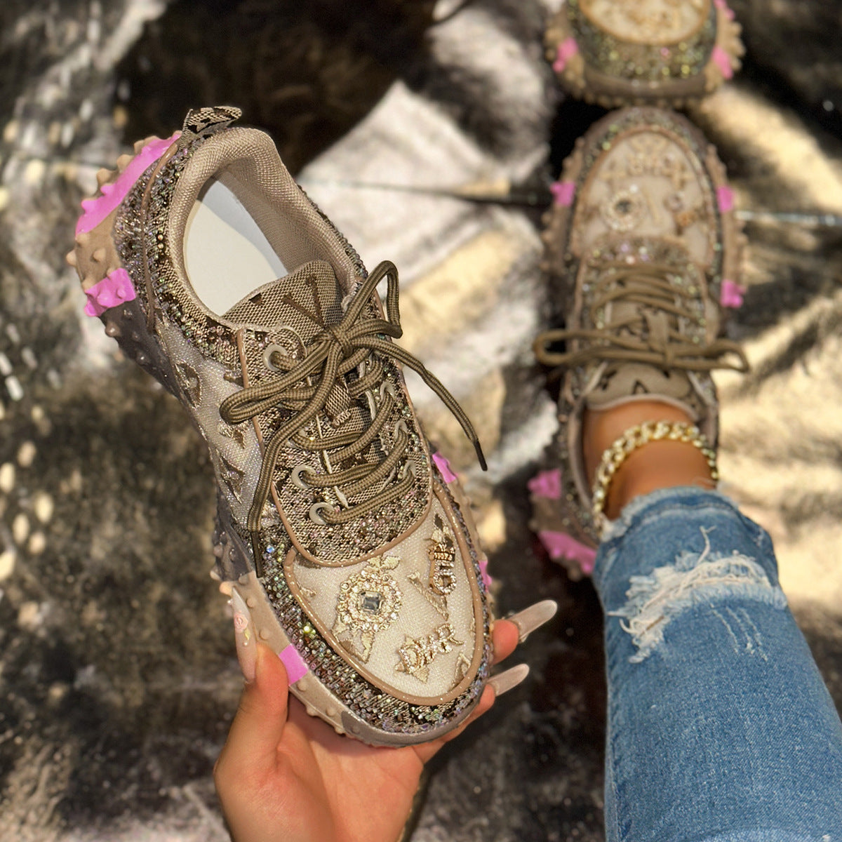 Fiorelle Damen Lumira bestickte Buchstaben Mesh-Plateau-Sneaker – Chunky-Sohle mit Strass-Details, modische Luxus-Sneaker (US 4–10,5)