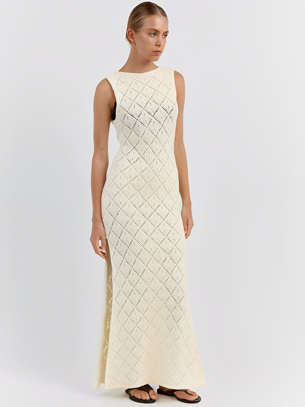 Robe longue au crochet ajouré avec fente latérale – Filipa
