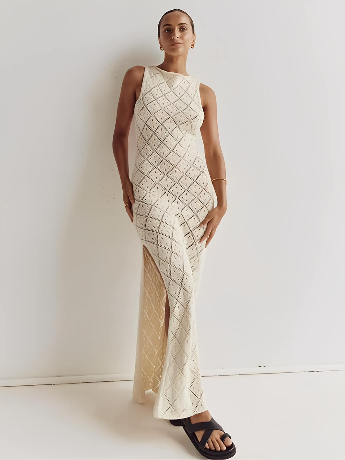 Robe longue au crochet ajouré avec fente latérale – Filipa