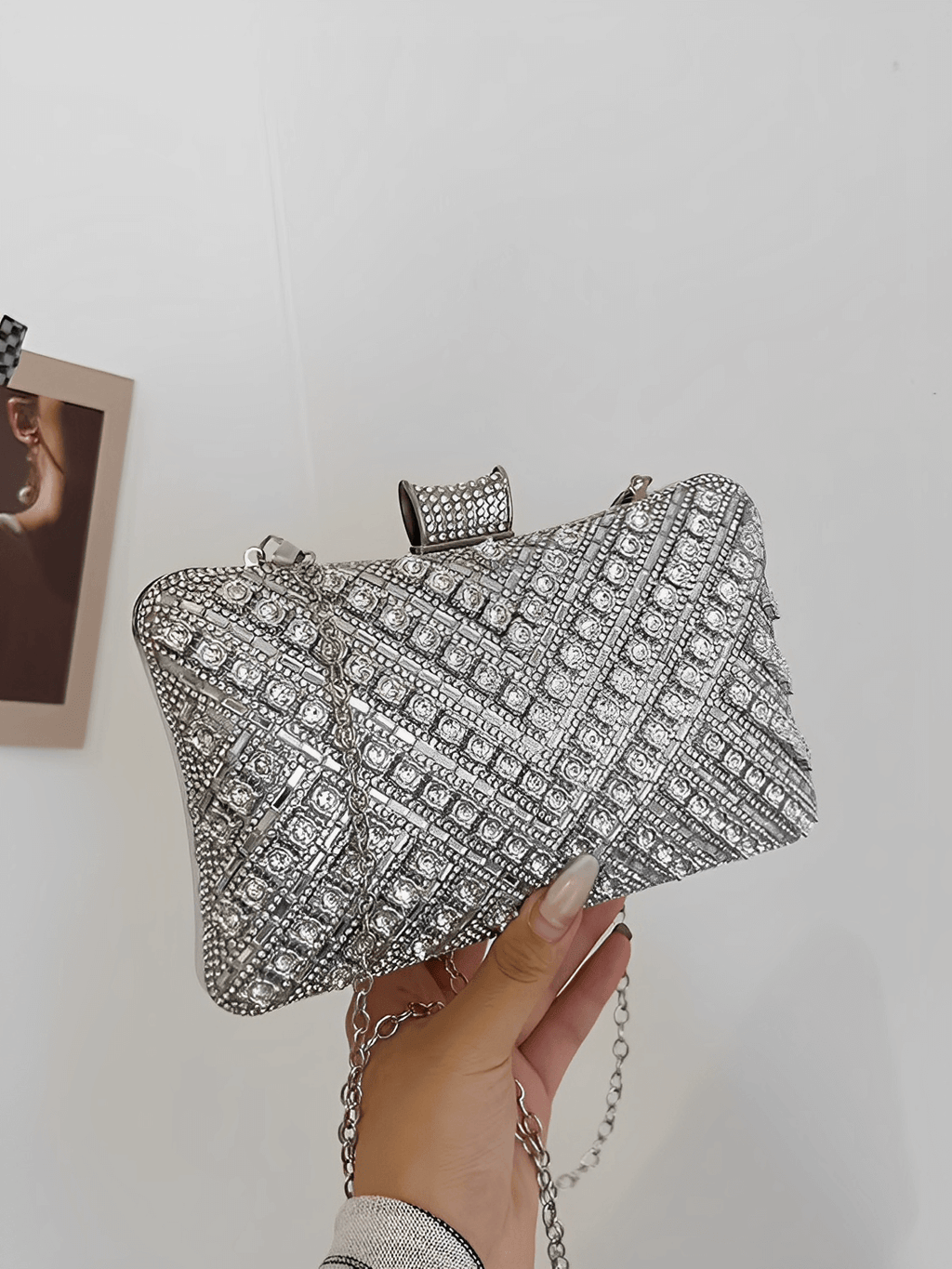 Pochette de soirée cristal pour femme avec bretelles amovibles – Nayra