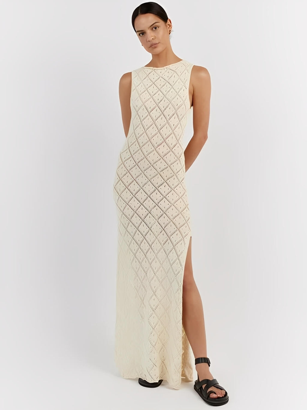 Robe longue au crochet ajouré avec fente latérale – Filipa