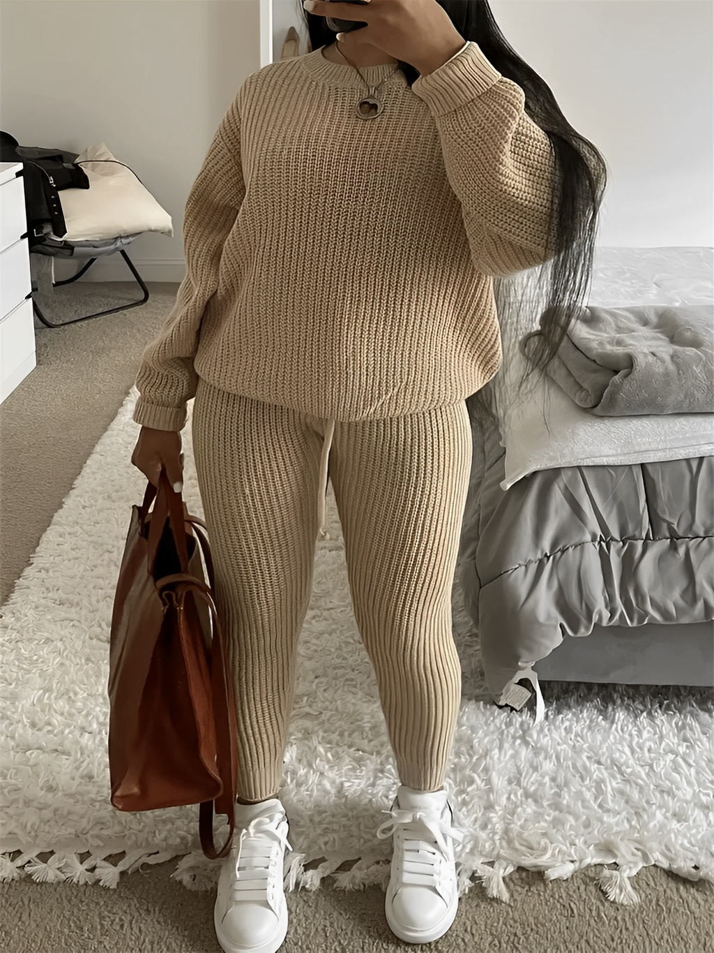 Strick-Set mit Oversized-Pullover und verstellbarer Leggings – Ranya