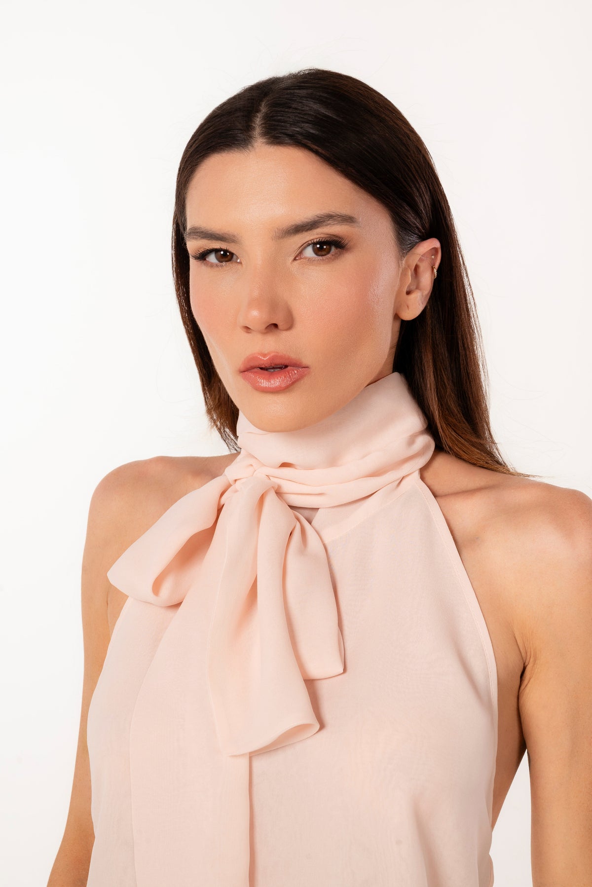 ÉXI-MIA HALTER-TOP AUS HELLROSA SEIDE
