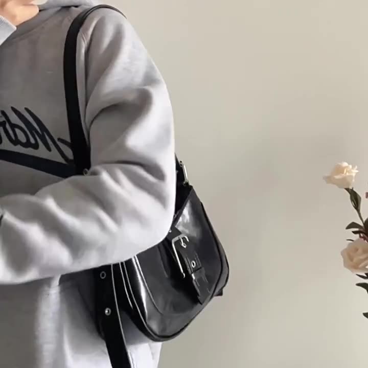 Fiorelle Damen Luna Satteltasche – Retro-Chic Umhängetasche | Y2K Minimalistische Handtasche
