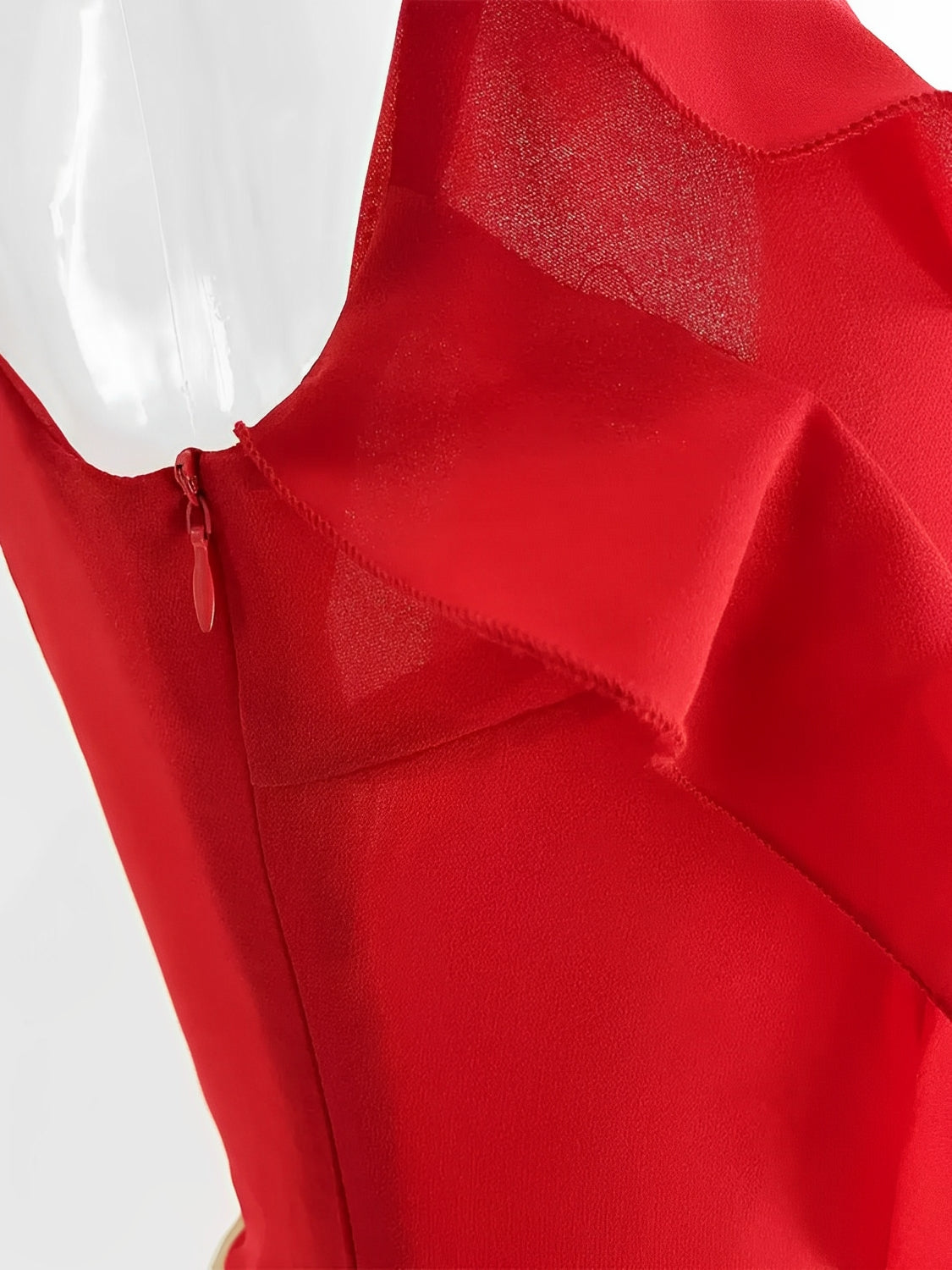 Robe longue de soirée en mousseline à bretelles, volants et dos nu – Cassandra