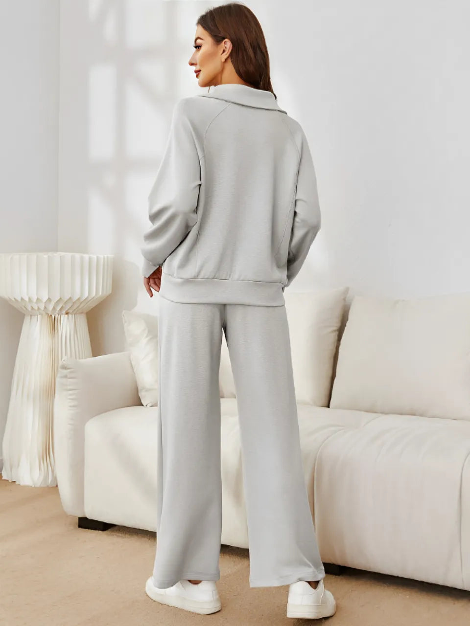 Damen-Set mit verstellbarem Stehkragen-Pullover und Hose mit mittelhohem Bund und Kordelzug – Alessandra
