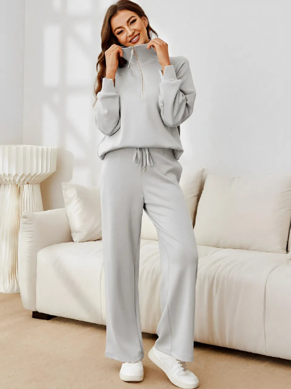 Damen-Set mit verstellbarem Stehkragen-Pullover und Hose mit mittelhohem Bund und Kordelzug – Alessandra