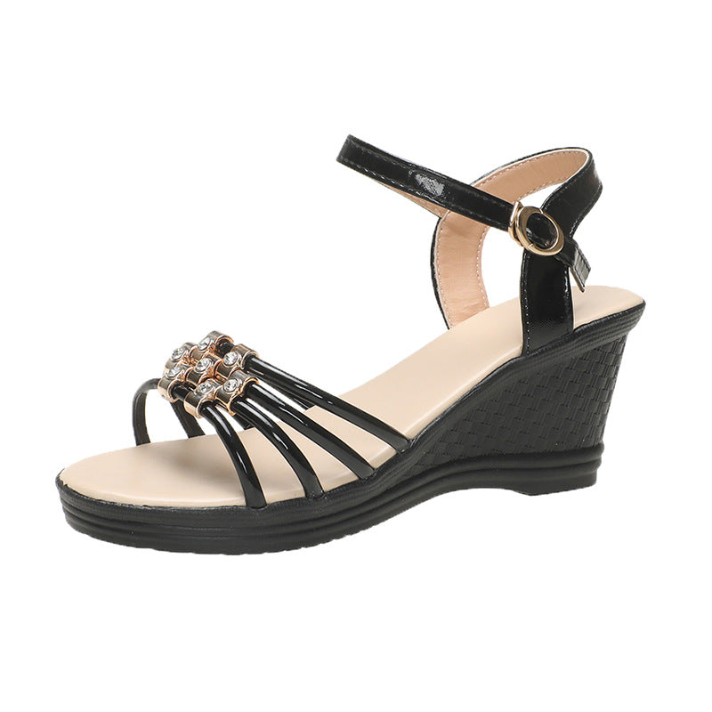 Fiorelle Damen Mariselle Peep-Toe Keilsandaletten – Elegante Sandalen mit Strass, Metallic-Plateau und Blockabsatz (US 4–9)