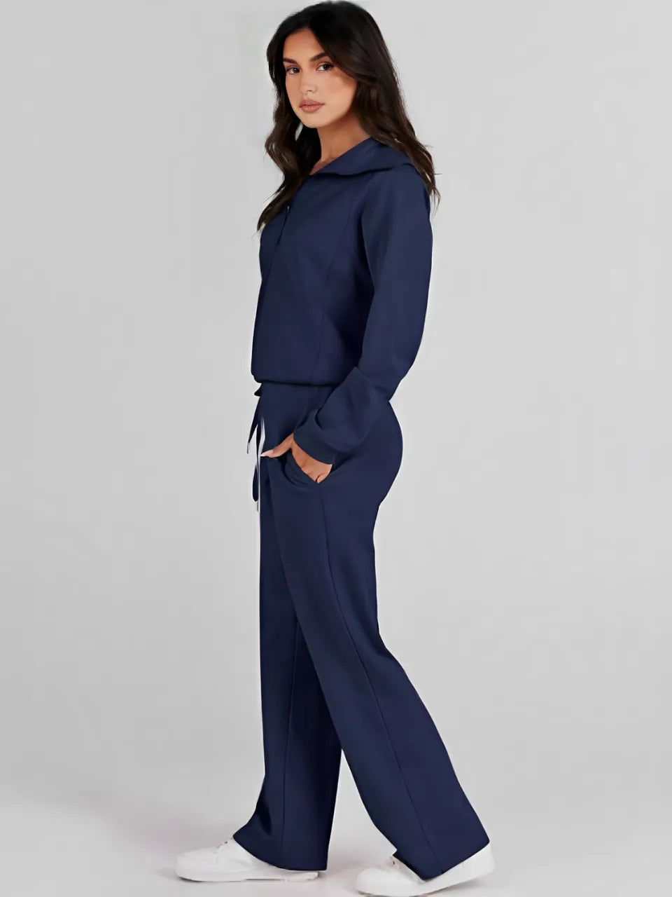 Damen-Set mit verstellbarem Stehkragen-Pullover und Hose mit mittelhohem Bund und Kordelzug – Alessandra