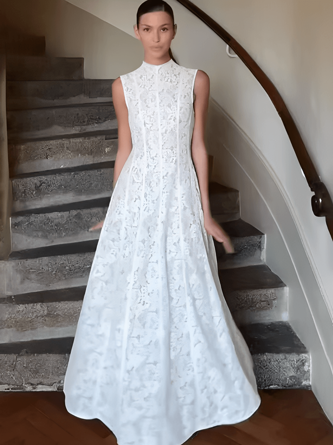 Robe midi ajustée en dentelle florale texturée – Carlota