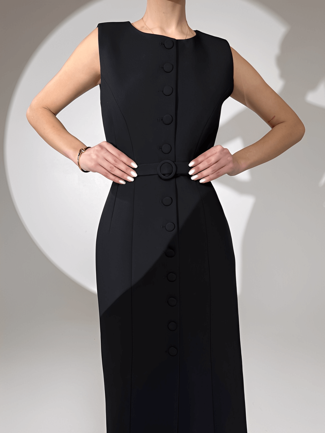 Sleeveless Midi Dress with Covered Buttons, Belt and Slit – Selena