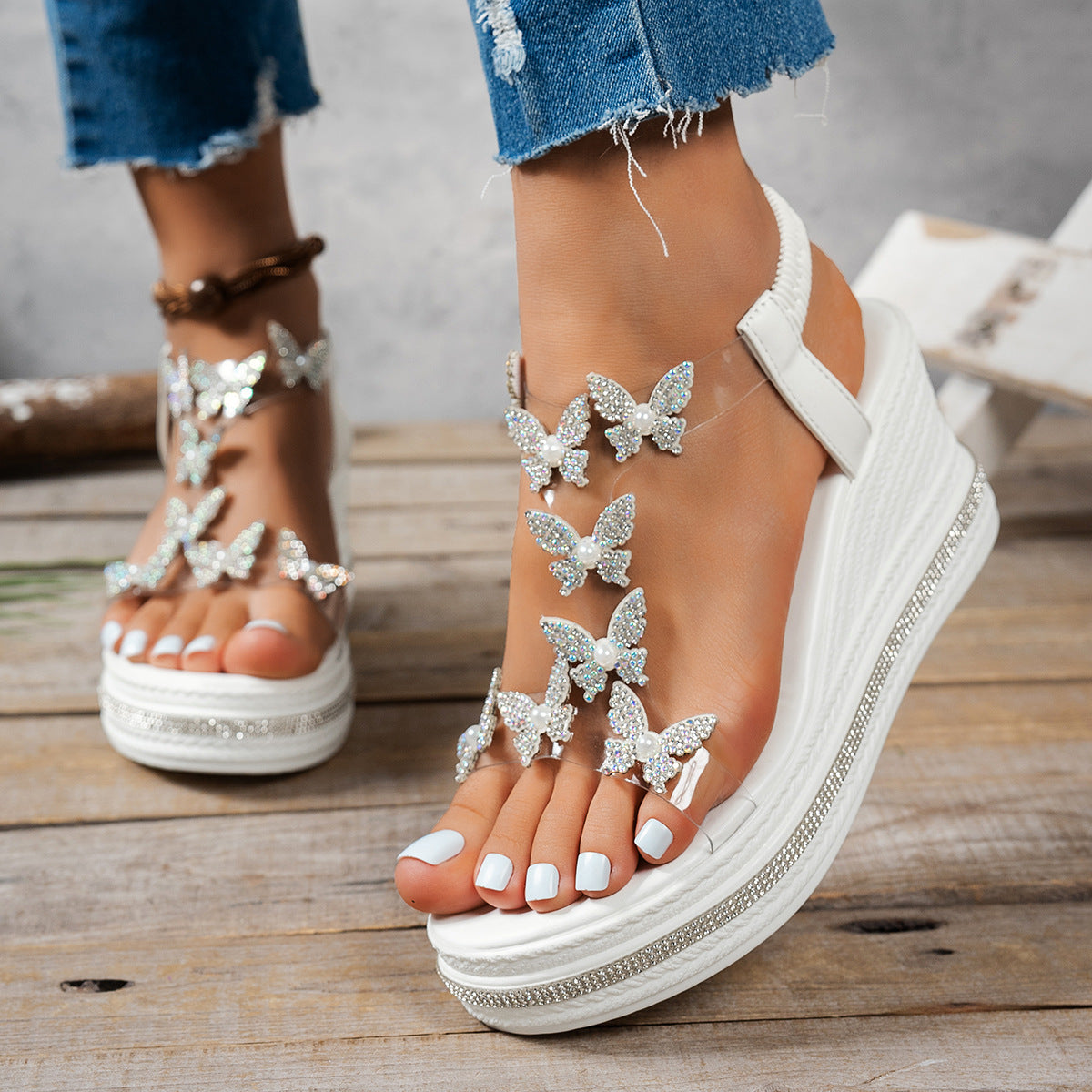 Sandales compensées Fiorelle Women’s Stardust Vacation — Sandales à plateforme ornées de cristaux, dotées du confort CloudFoam, idéales de la plage à la promenade
