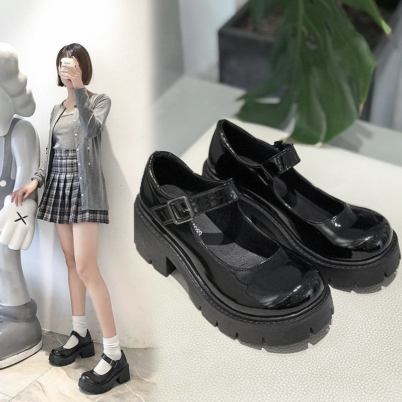 Escarpins plateforme Mary Jane grande taille pour femme Fiorelle — Chaussures rétro à talons épais pour un look JK et un confort optimal