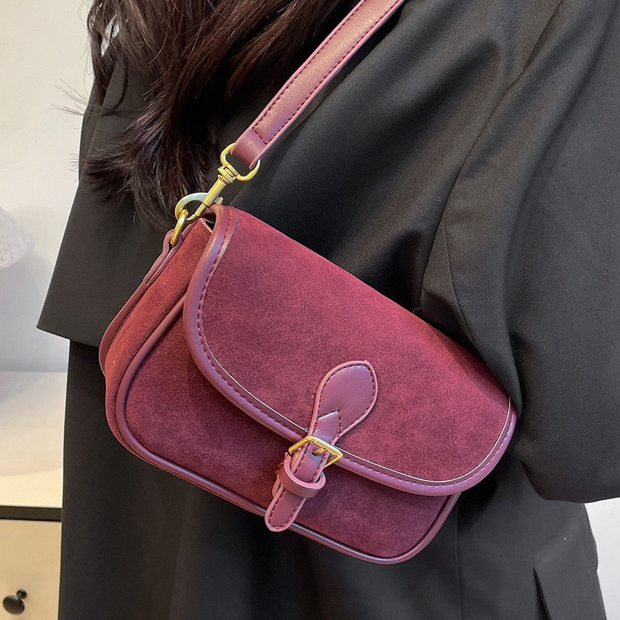 Fiorelle Damen-Satteltasche Luxe Sling Bag – Matte Vintage-Umhängetasche mit Signature-Schnalle & verstellbarem Tragegurt