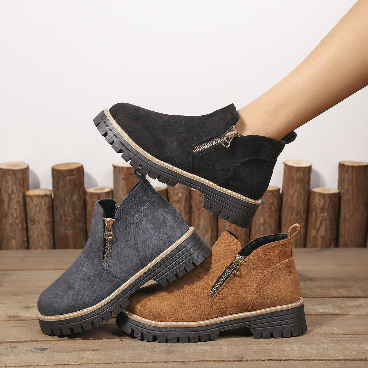 Fiorelle Damen Metro Chelsea Boots – Wildleder-Stiefeletten mit seitlichem Reißverschluss und Blockabsatz (US 5–10,5)