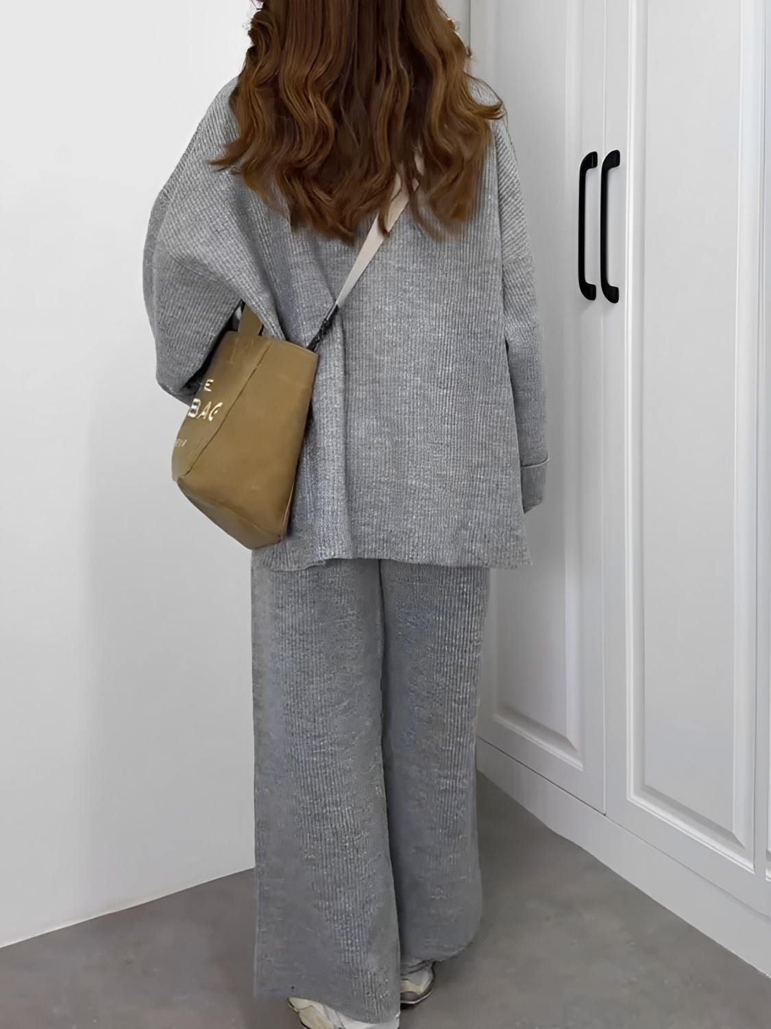 Women's Ribbed Knit Set with Oversized High-Low Sweater and High Elastic-Waist Trousers - Elis