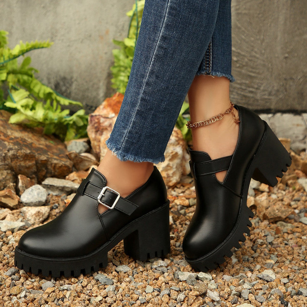 Fiorelle Damen Elevare Plateau-Pumps mit Schnalle und runder Zehenpartie – Modische Schuhe mit Blockabsatz (US 5–10)