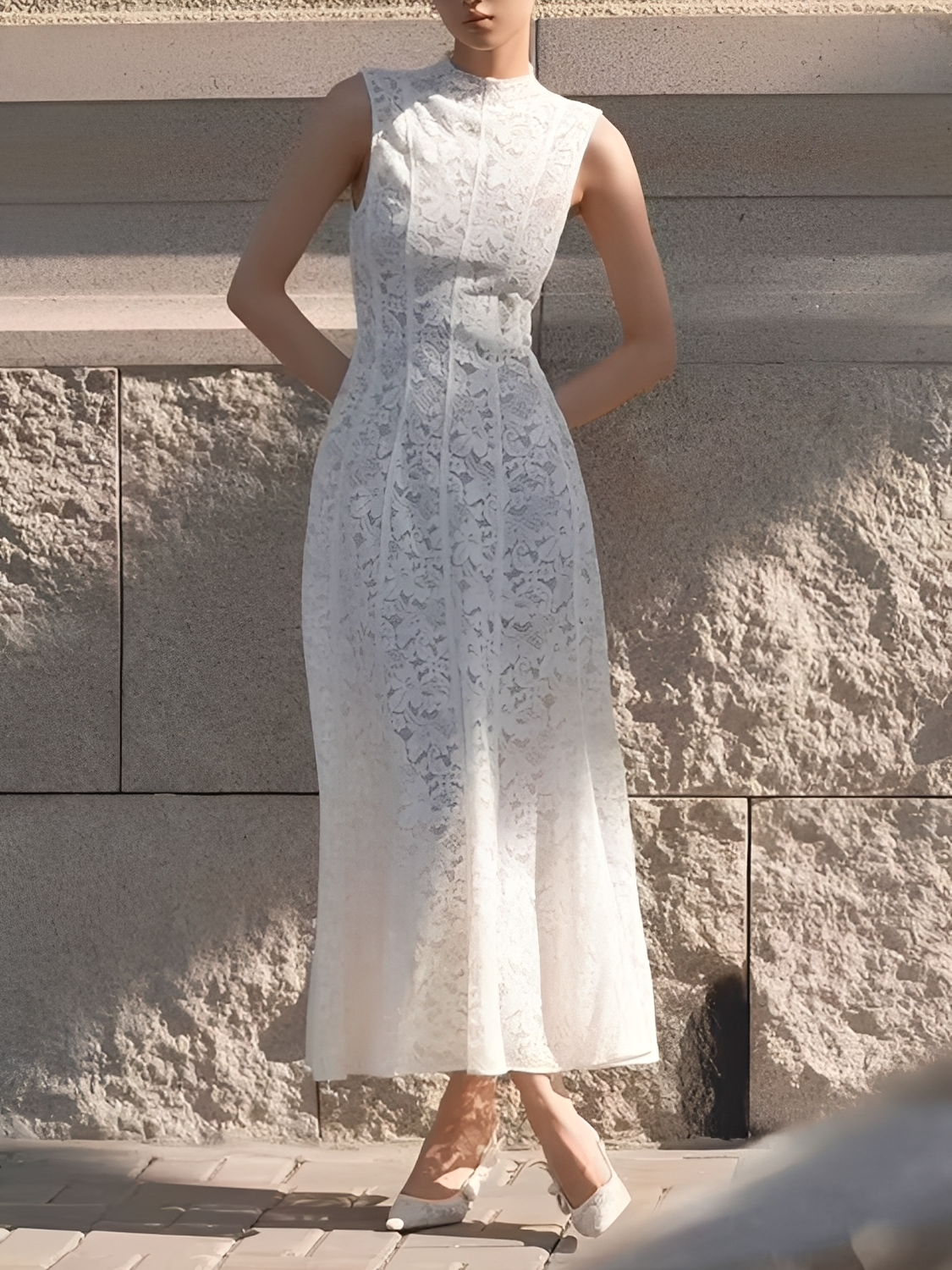 Robe midi ajustée en dentelle florale texturée – Carlota