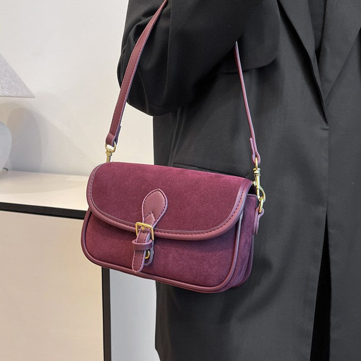 Fiorelle Damen-Satteltasche Luxe Sling Bag – Matte Vintage-Umhängetasche mit Signature-Schnalle & verstellbarem Tragegurt
