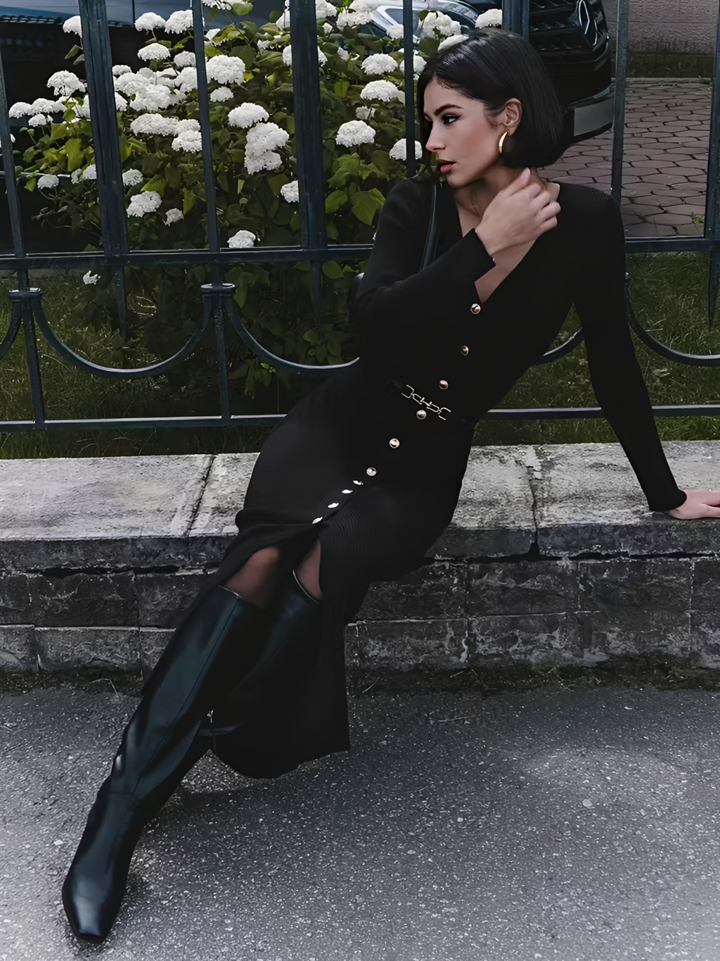 Robe midi côtelée à manches longues, col en V et boutons à l'avant - Iracema