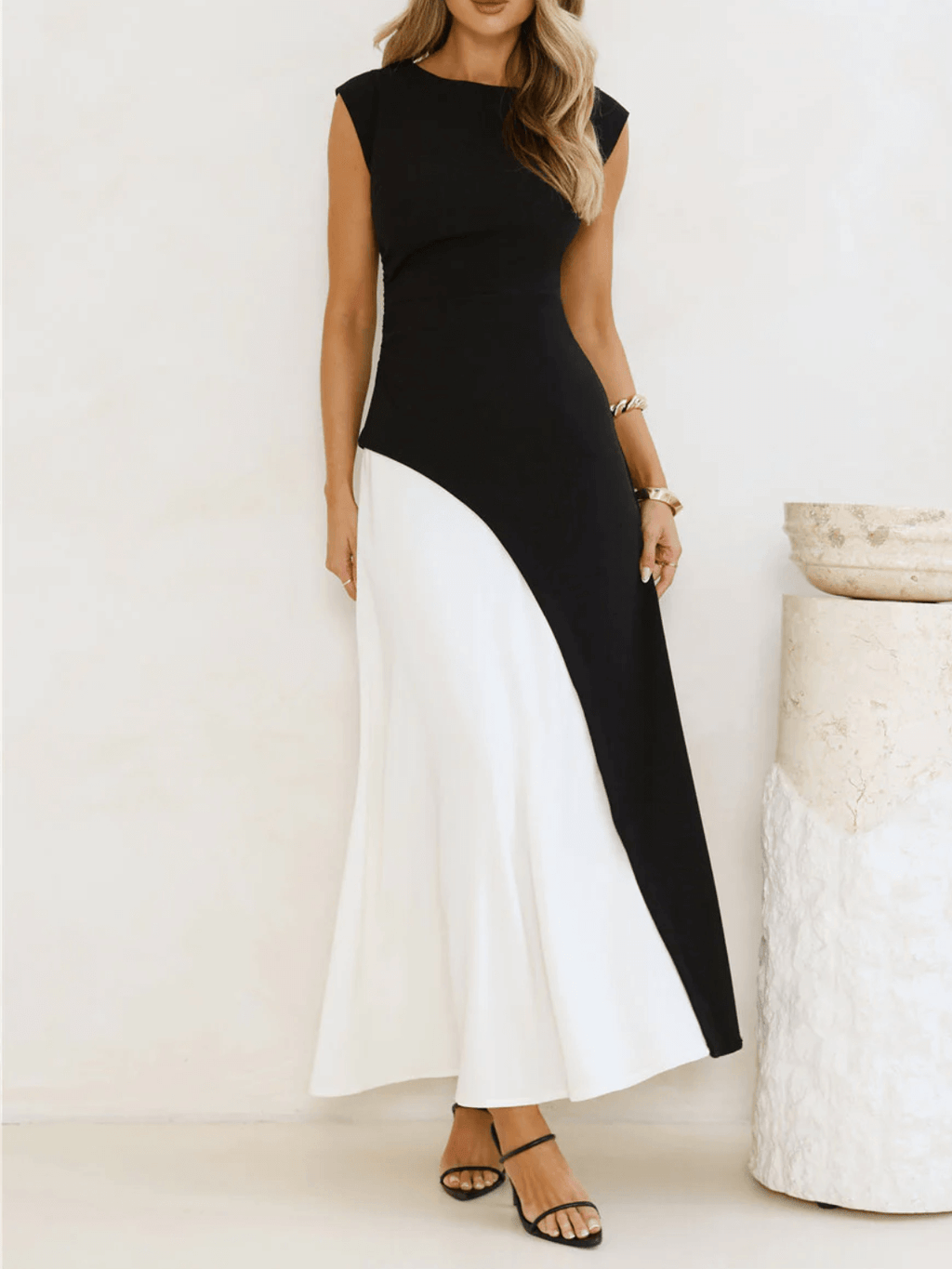 Elegant Sleeveless Maxi Dress with Diagonal Two-Tone Design - Alane