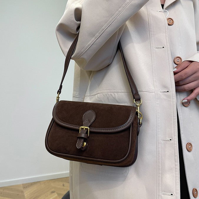 Fiorelle Damen-Satteltasche Luxe Sling Bag – Matte Vintage-Umhängetasche mit Signature-Schnalle & verstellbarem Tragegurt