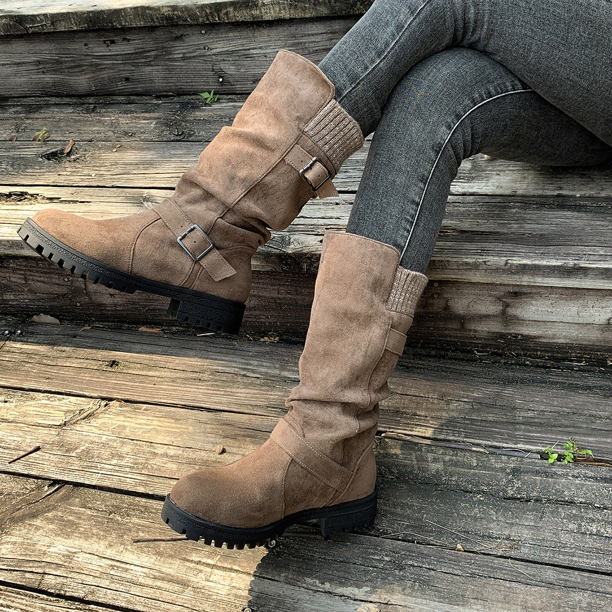Fiorelle Damen-Wildlederstiefel mit Schnalle, wadenhoch – Gestrickte Manschette, Western-Stil, Slouchy-Schuhe (US 5–10,5)
