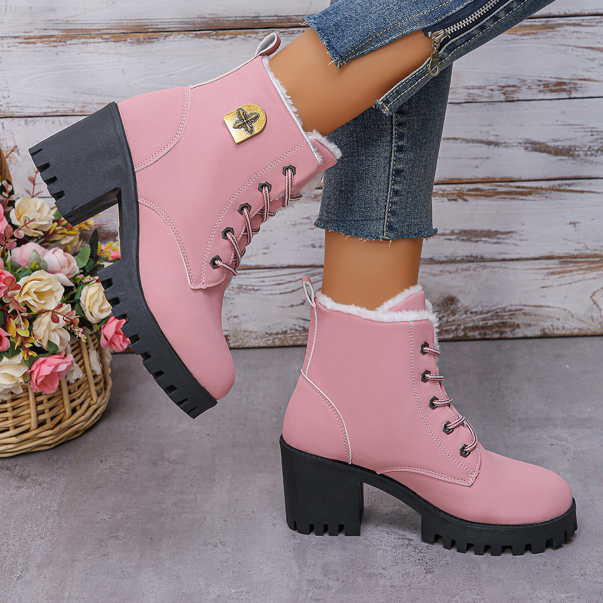 Fiorelle Damen Alpine Luxe Schnürstiefelette – Wetterfeste Stiefelette mit klobiger Sohle, mittelhohem Absatz, Kunstfellfutter und klassischem Schnürdesign (US 4-10)