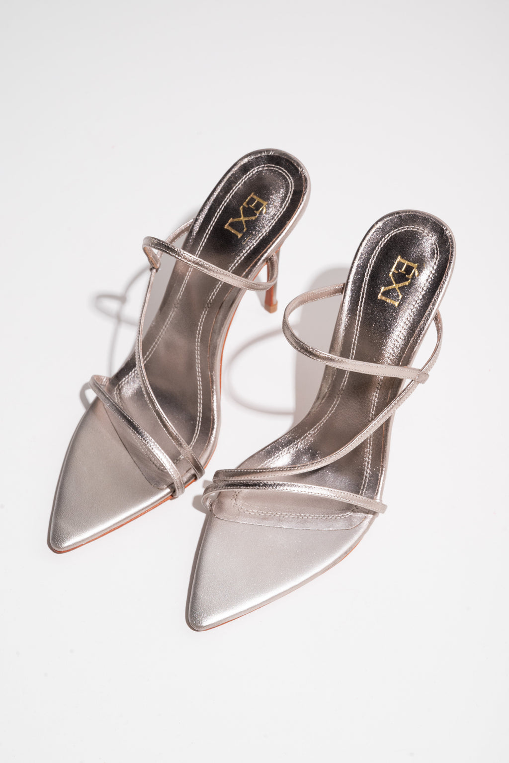 ÉXI-IRIS MULE SILBER