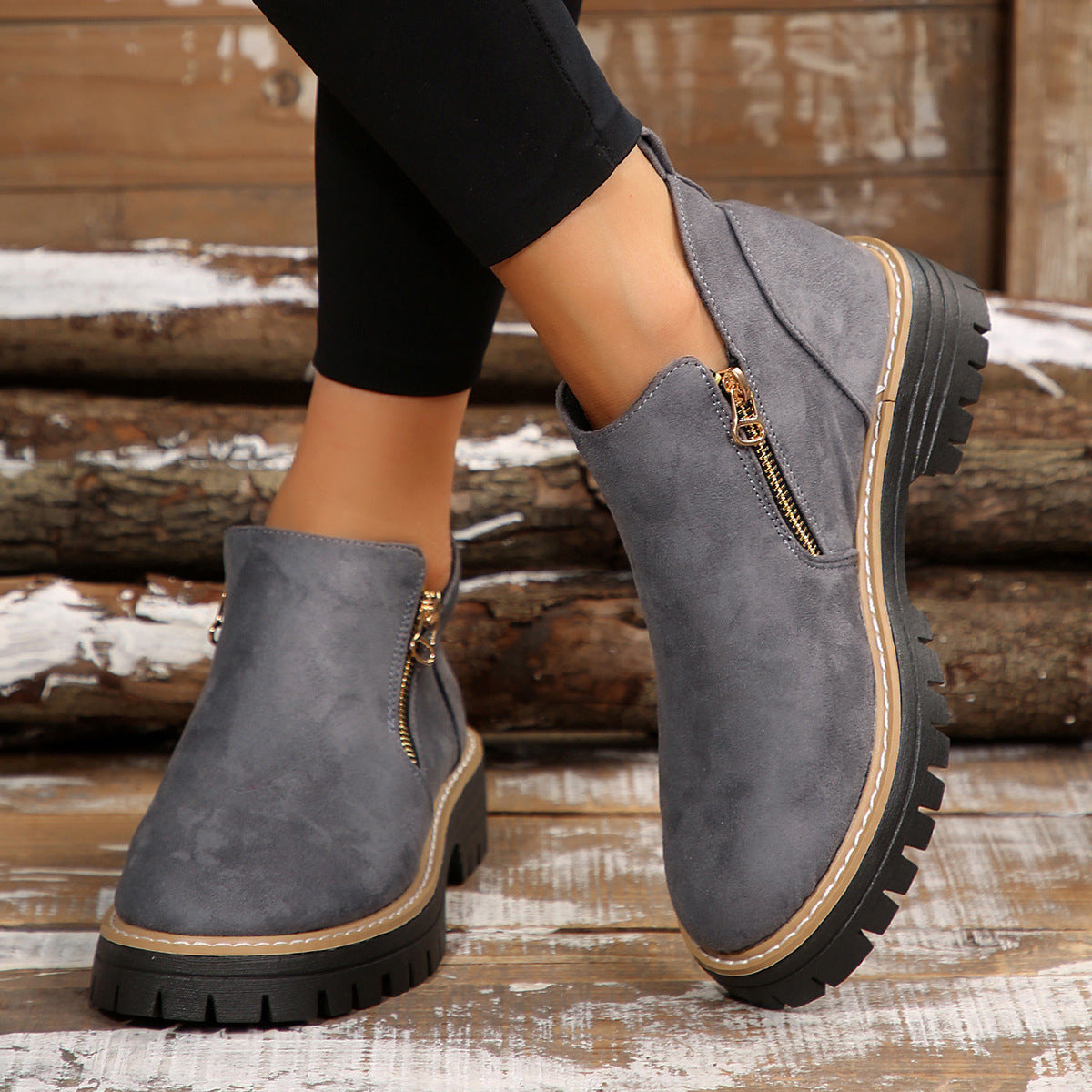 Fiorelle Damen Metro Chelsea Boots – Wildleder-Stiefeletten mit seitlichem Reißverschluss und Blockabsatz (US 5–10,5)