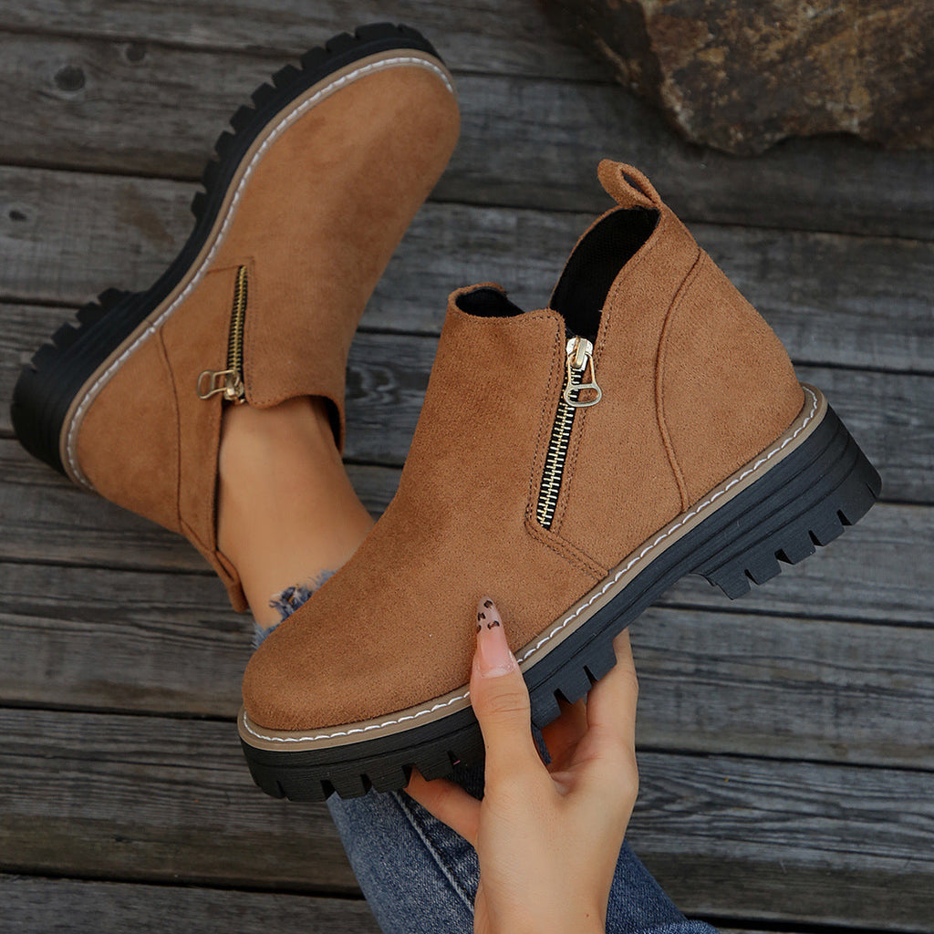 Fiorelle Damen Metro Chelsea Boots – Wildleder-Stiefeletten mit seitlichem Reißverschluss und Blockabsatz (US 5–10,5)