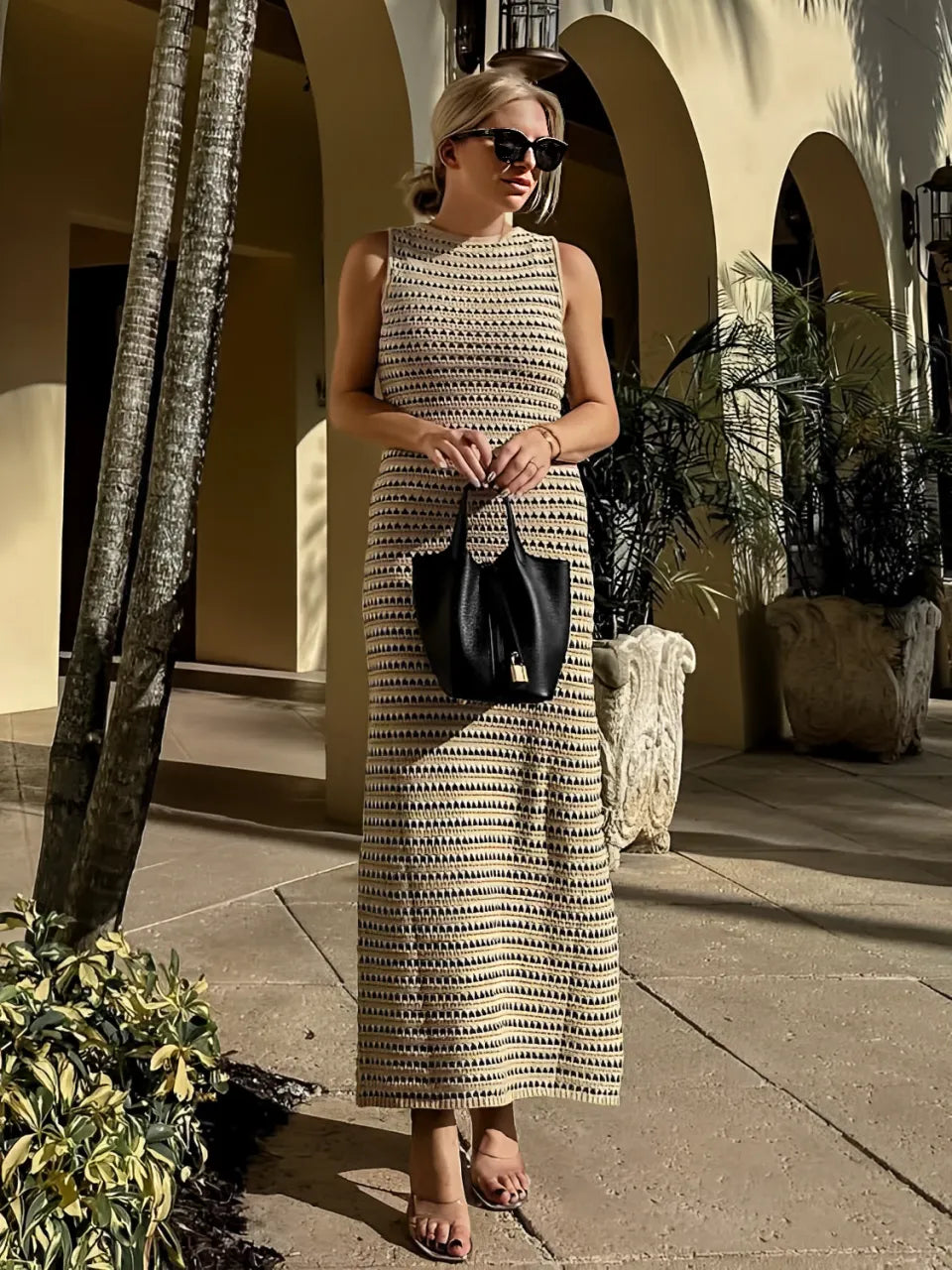 Women's Sleeveless Striped Viscose Maxi Dress with Round Neckline - Pâmela