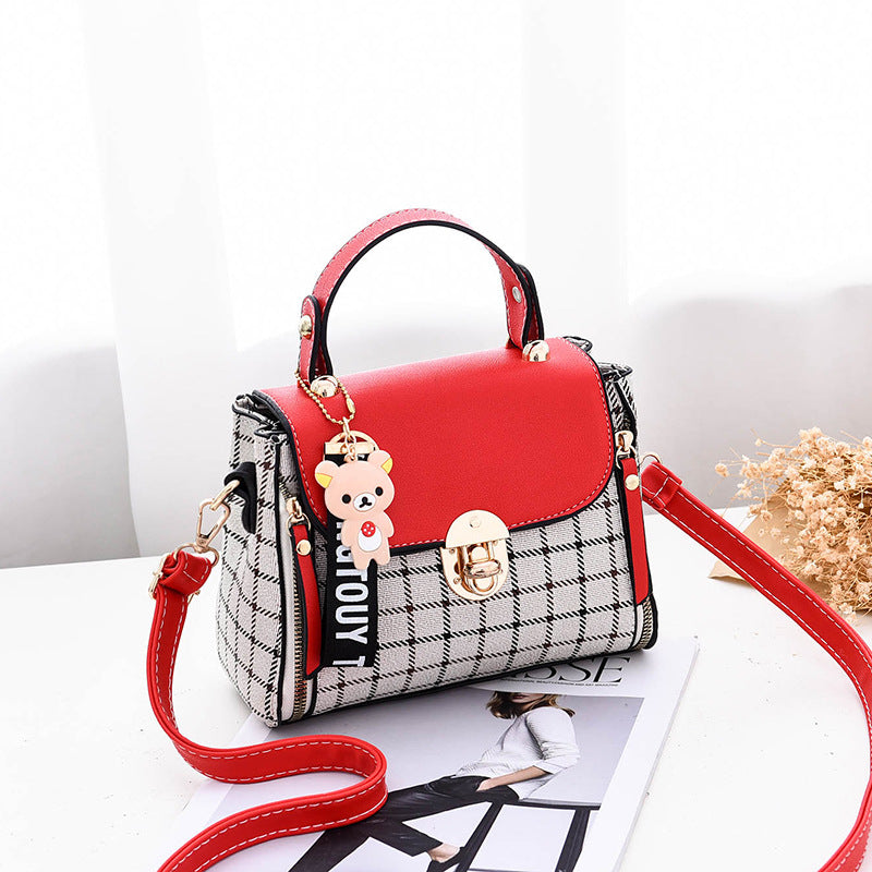 Fiorelle Damen-Mini-Umhängetasche mit Schottenkaro-Besatz – 3-Wege-Convertible-Tasche mit Color-Block-Design und Emaille-Anhängern, kleine Handtasche aus strukturiertem PU