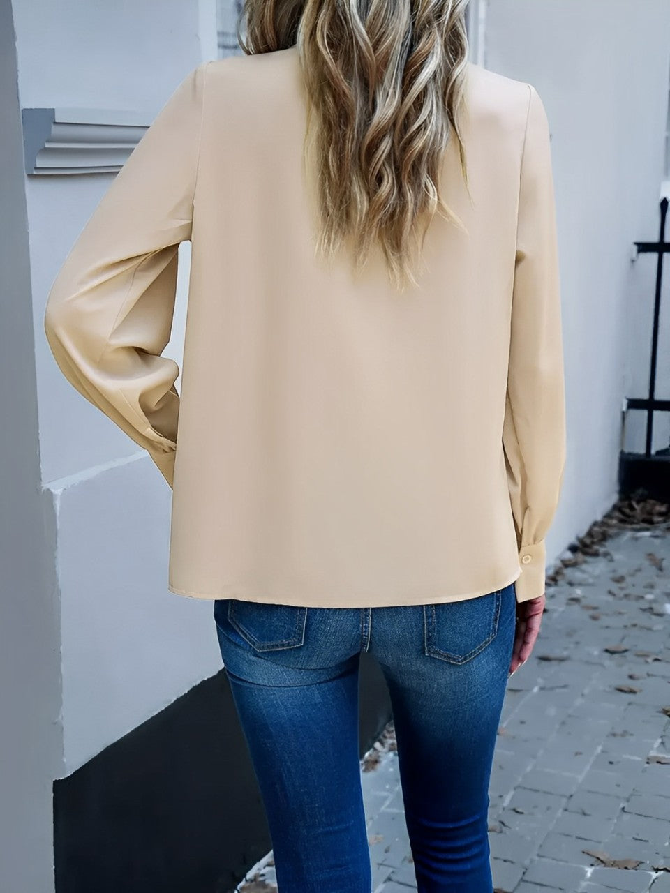 Gerafftes Shirt mit Rundhalsausschnitt und langen Ärmeln – Angelina