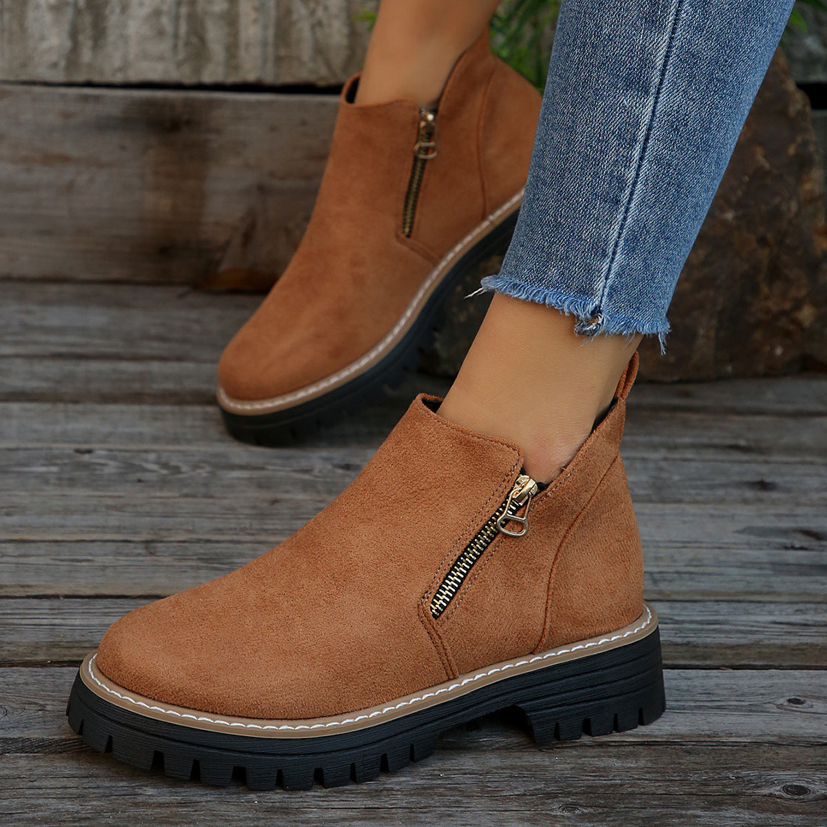 Fiorelle Damen Metro Chelsea Boots – Wildleder-Stiefeletten mit seitlichem Reißverschluss und Blockabsatz (US 5–10,5)