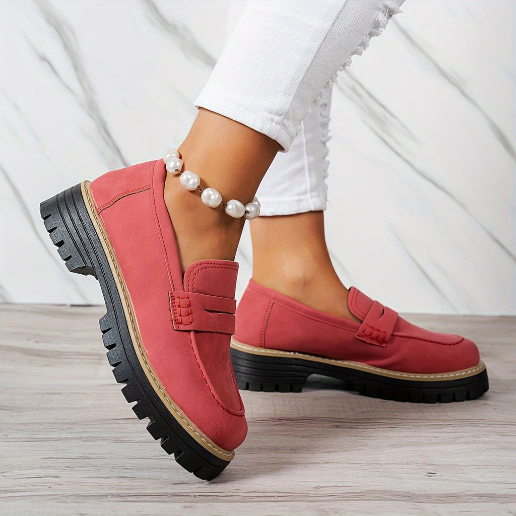 Mocassins rétro décontractés en suédine à plateforme et talon épais pour femme Fiorelle (grandes tailles)