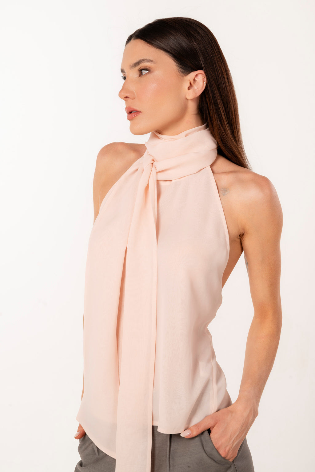ÉXI-MIA HALTER-TOP AUS HELLROSA SEIDE