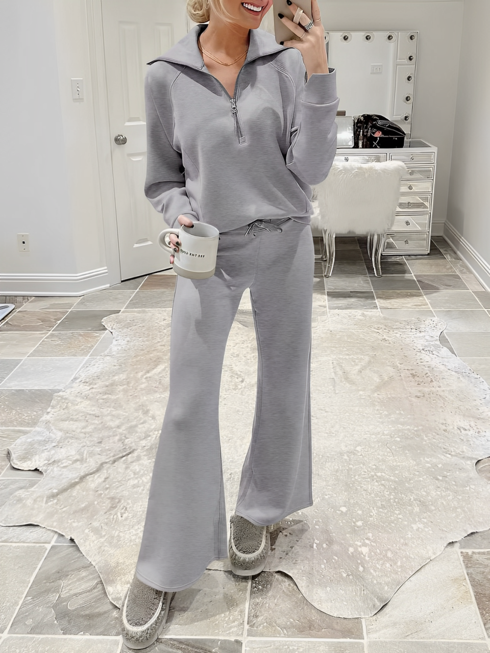 Women's Set with Adjustable High-Neck Sweater and Mid-Rise Drawstring Trousers - Alessandra