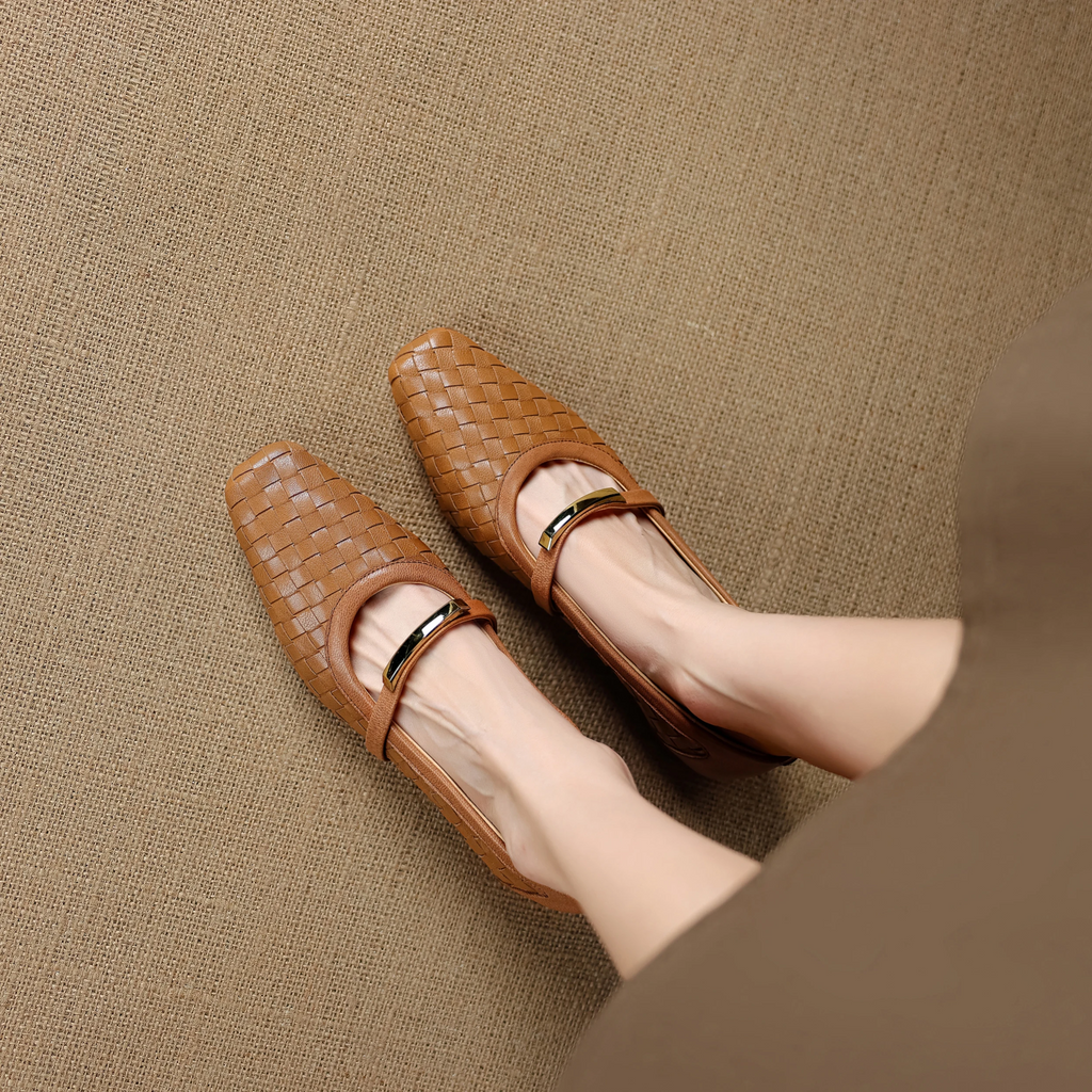 Ella geflochtene Mary Janes