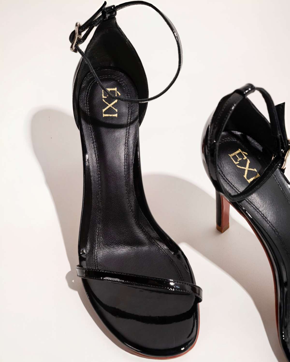 ÉXI-MELANIE SANDAL BLACK
