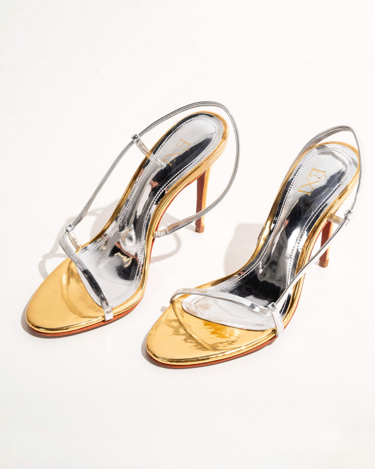 ÉXI-ADRIANA SANDAL SILVER & GOLD