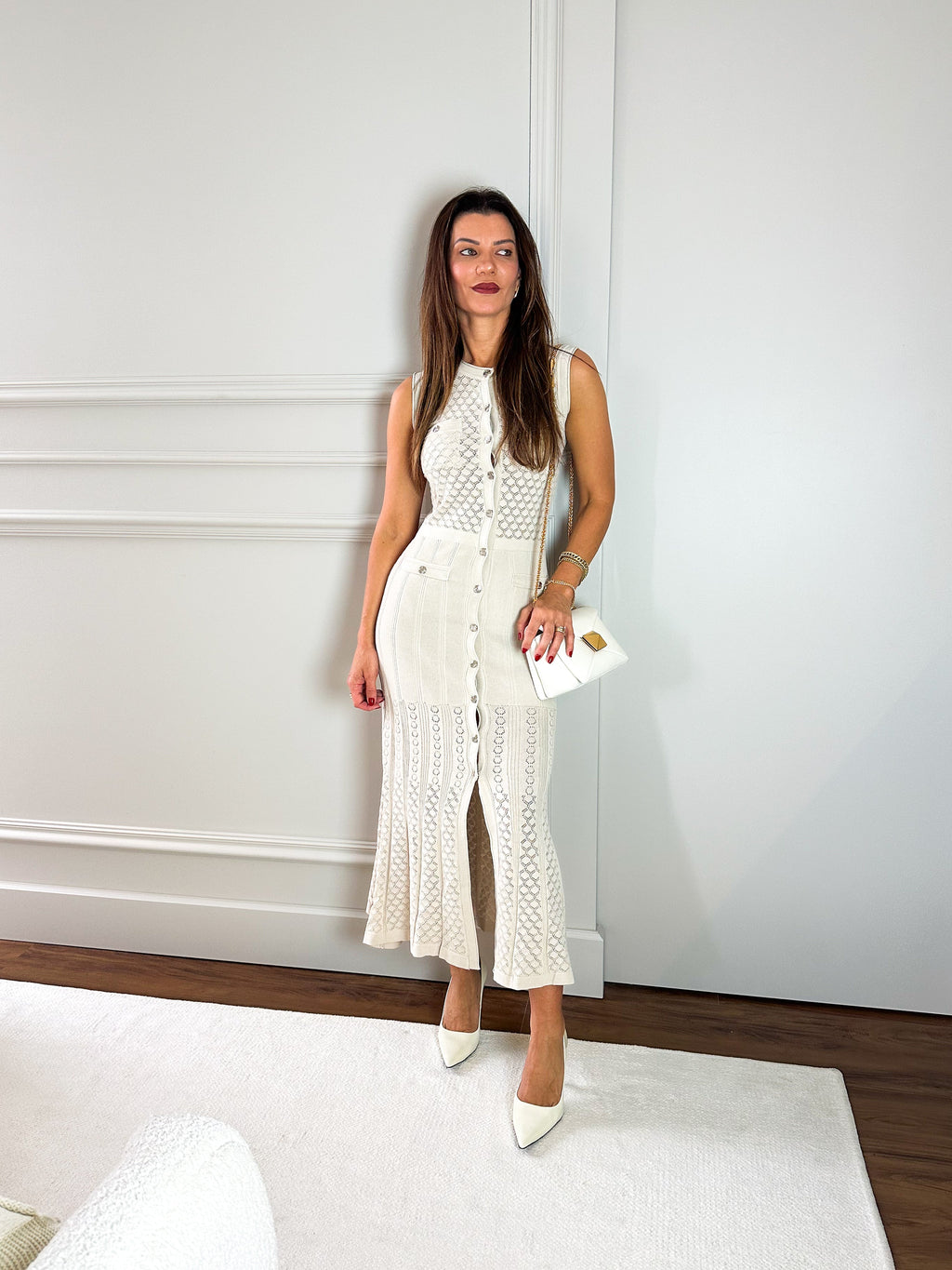 Ärmelloses Strick-Midikleid mit durchgehender Knopfleiste – Manon