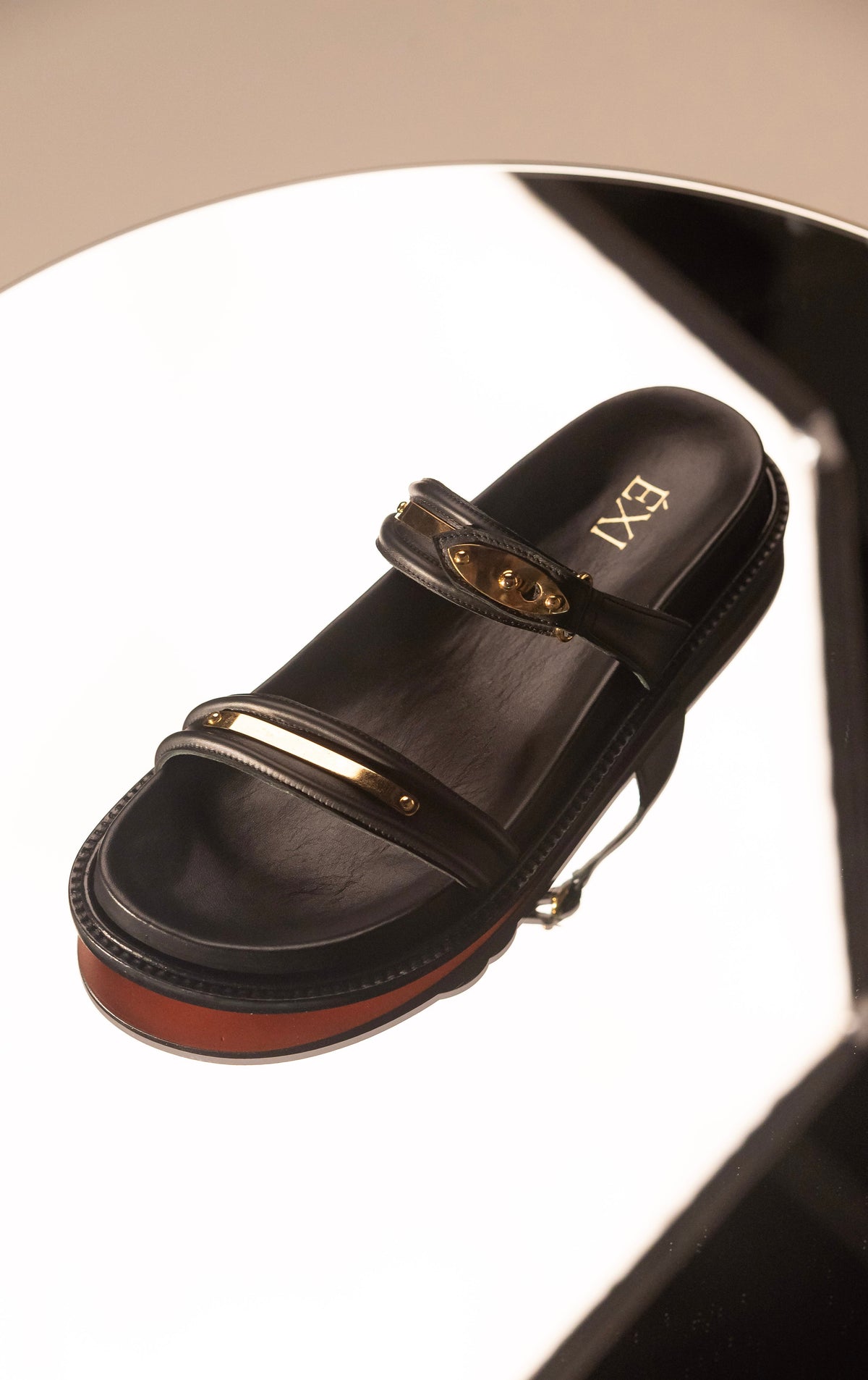 ÉXI-HERA FLAT BLACK