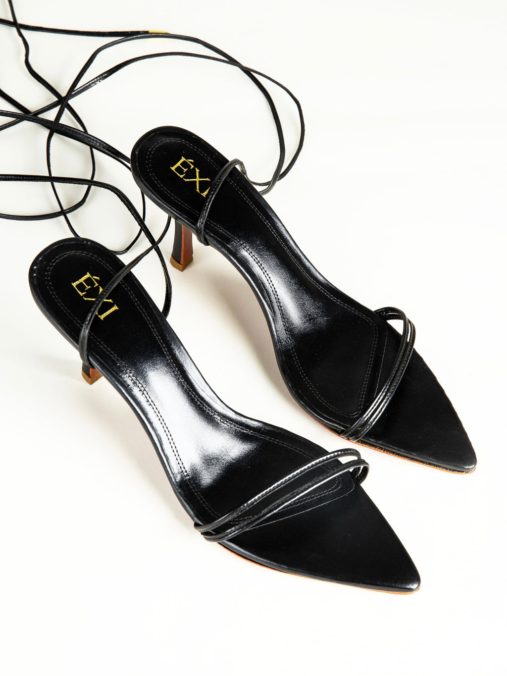 ÉXI-THALIA LACEUP SCHWARZ