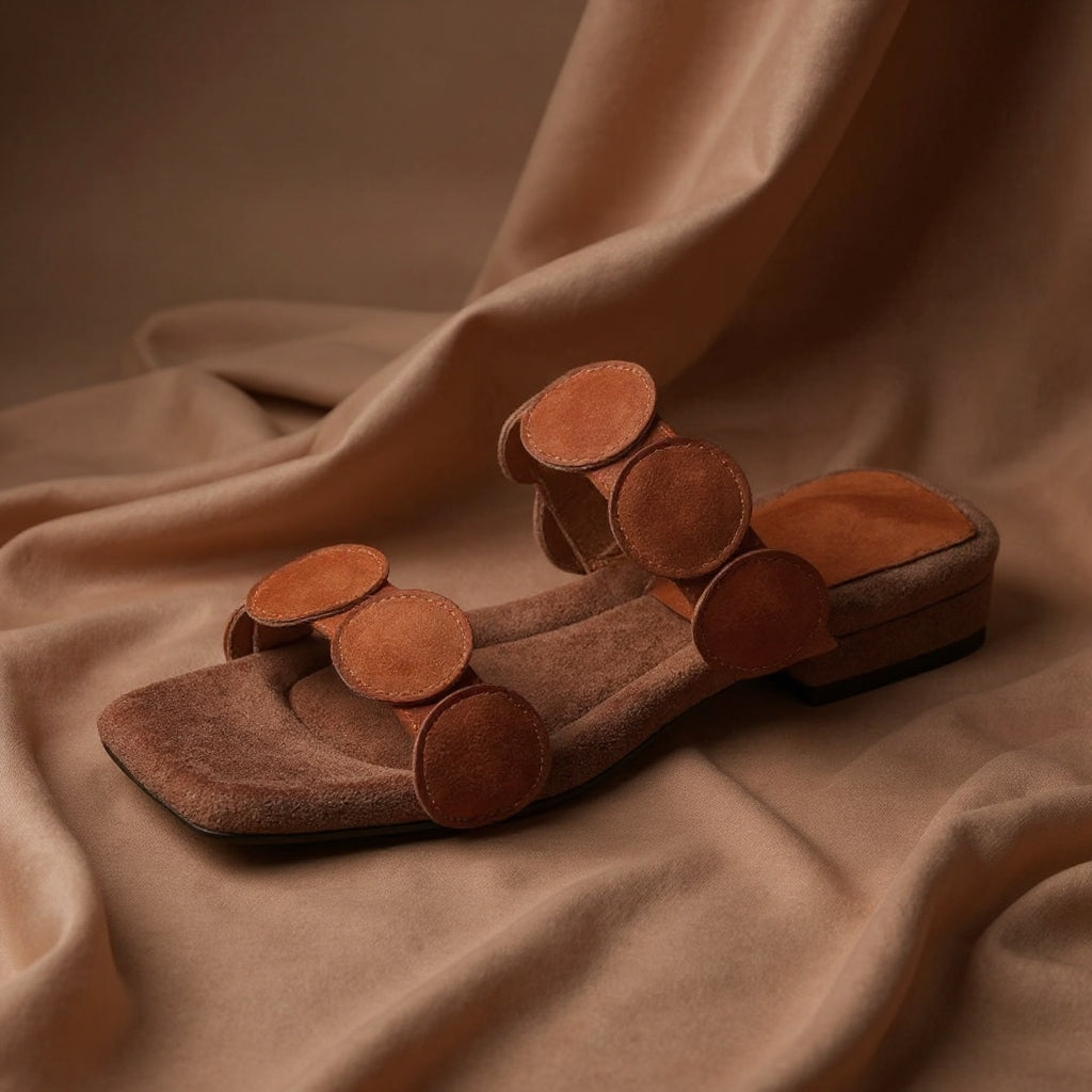 Capri-Sandalen mit Scheibenbesatz